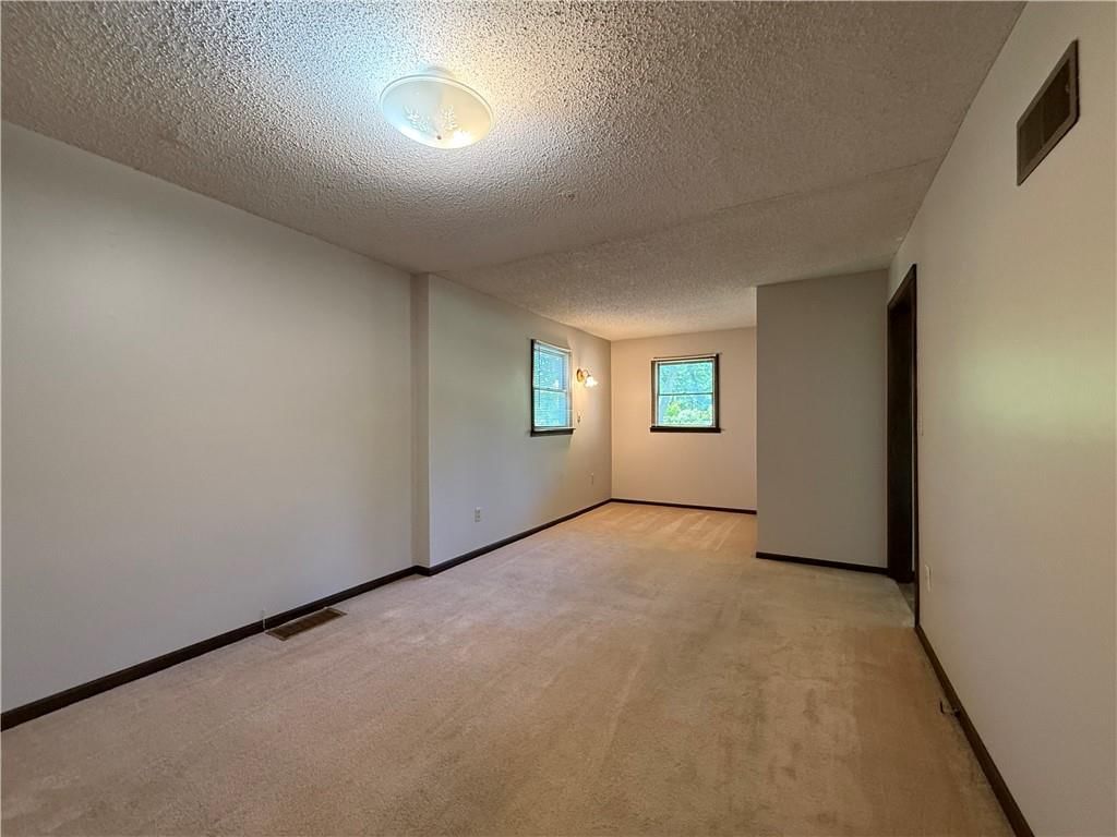 13227 Bennington Avenue — photo 31