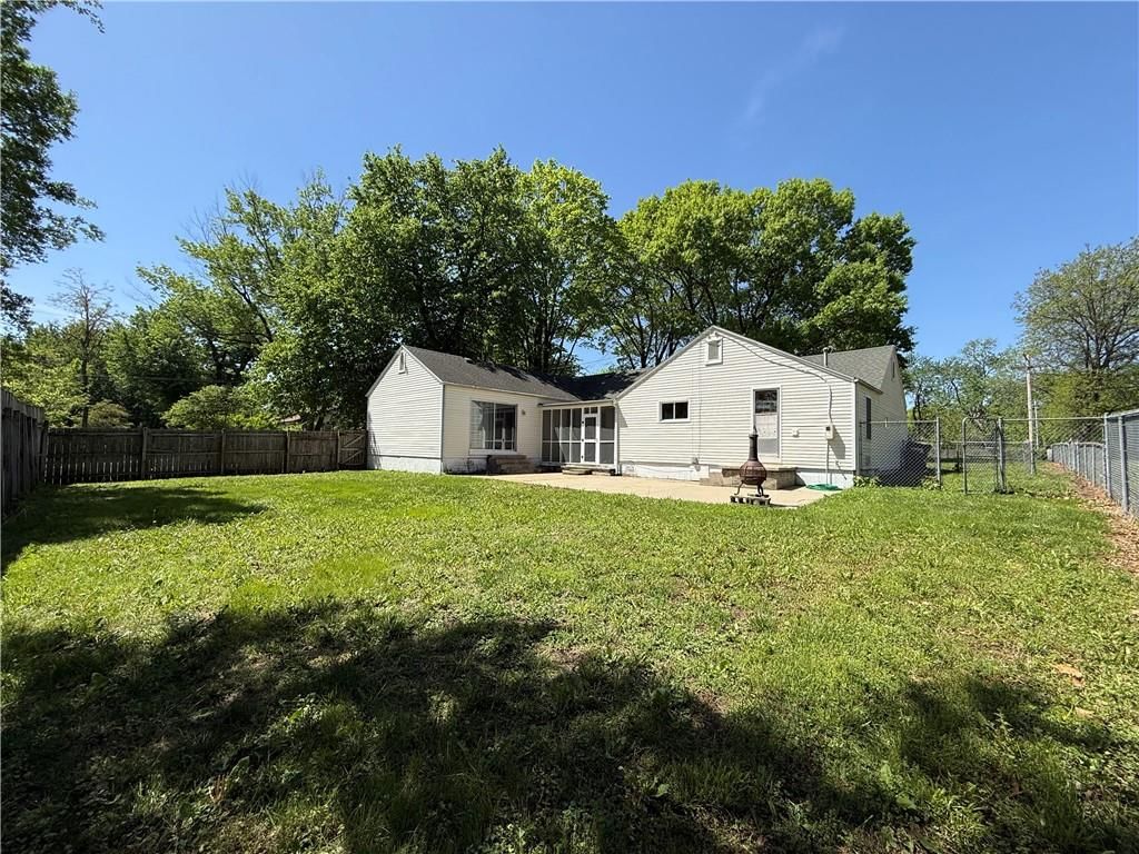 13227 Bennington Avenue — photo 42