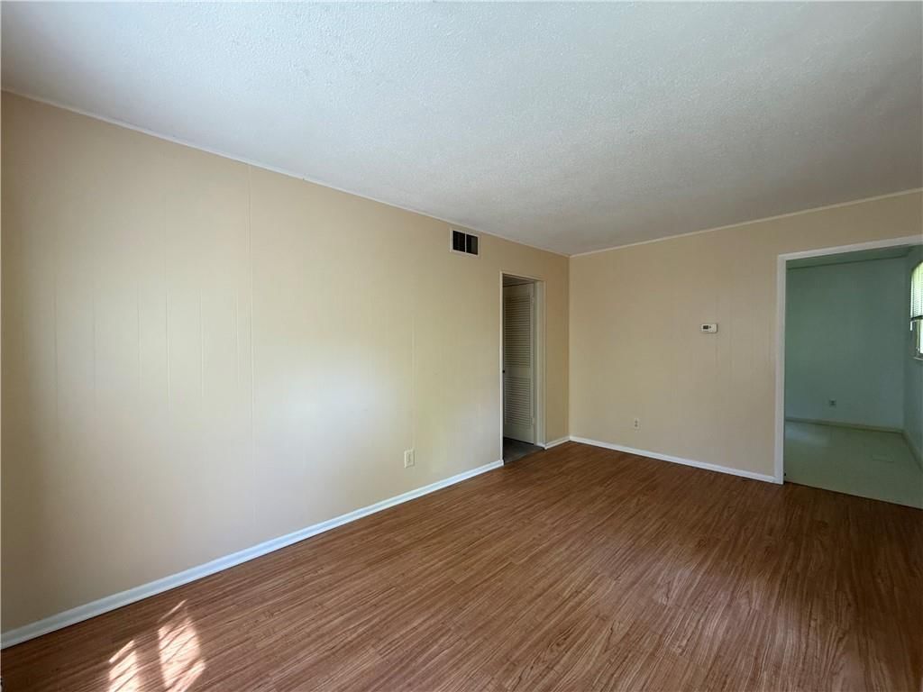 13227 Bennington Avenue — photo 46