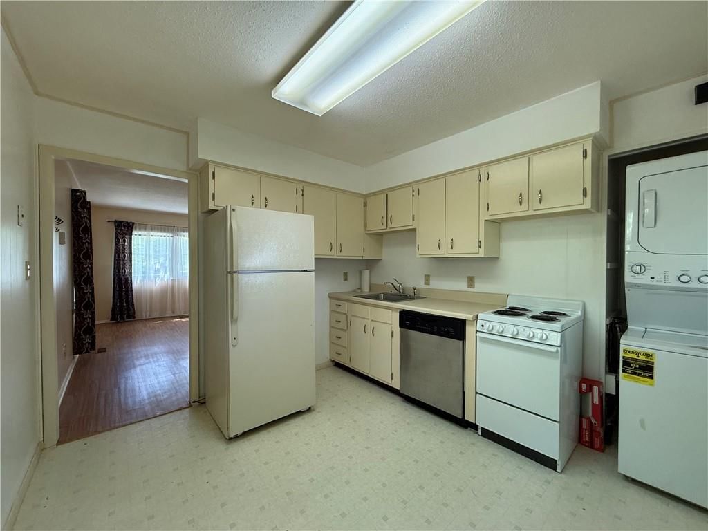 13227 Bennington Avenue — photo 49