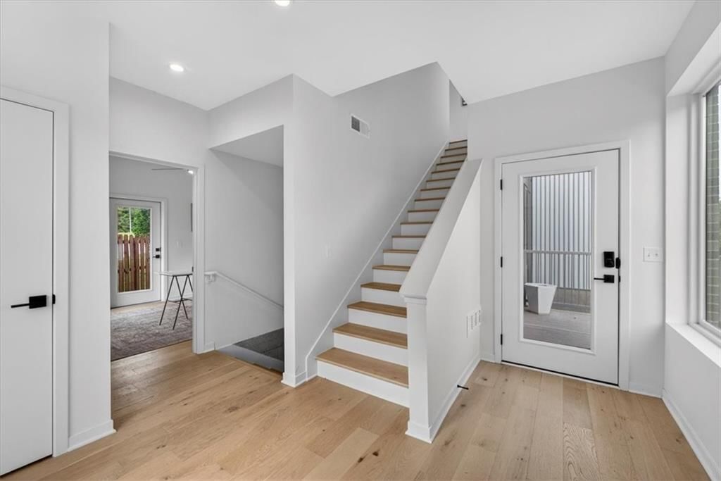 1025 Pacific Street — photo 4