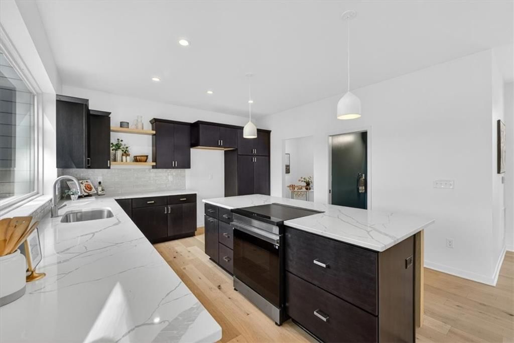 1025 Pacific Street — photo 10