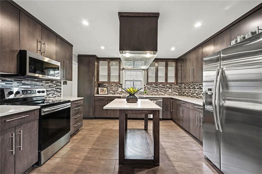 6300 Beverly Drive — photo 13
