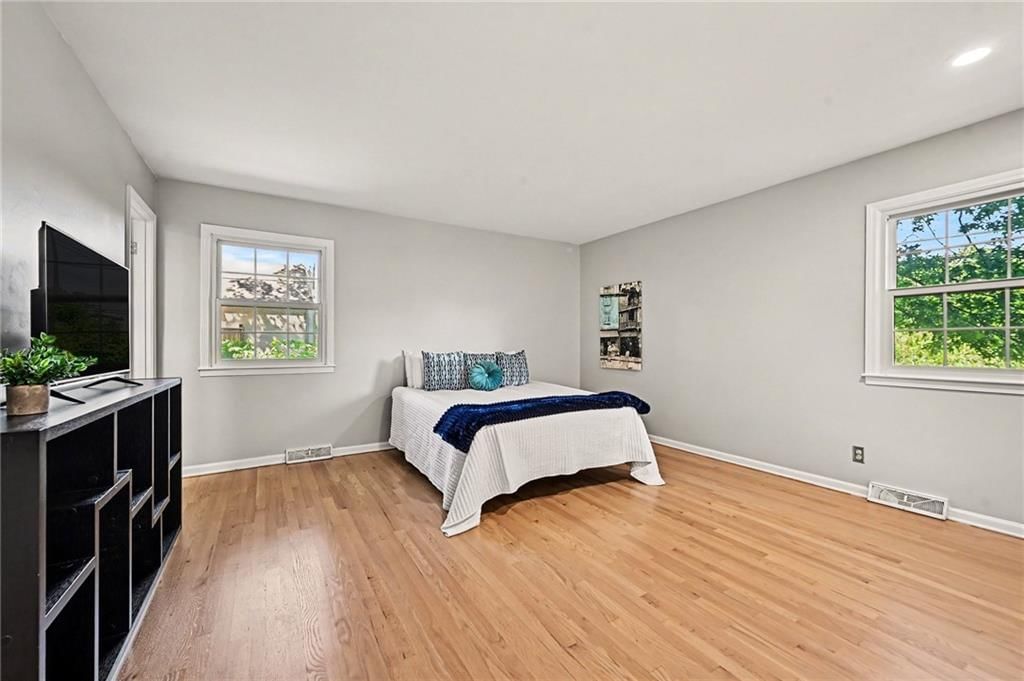 6300 Beverly Drive — photo 17