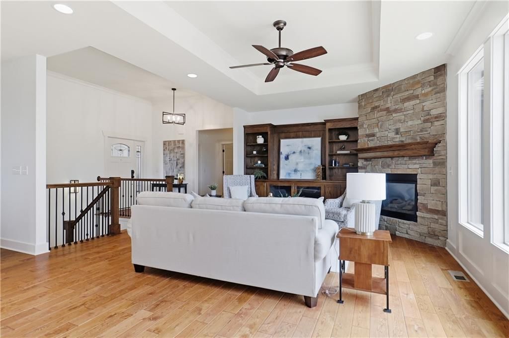 21903 W 57TH Terrace — photo 10