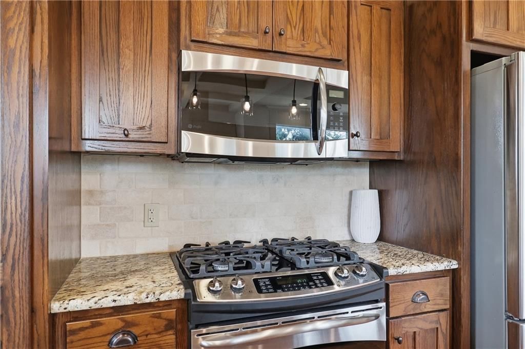 21903 W 57TH Terrace — photo 18
