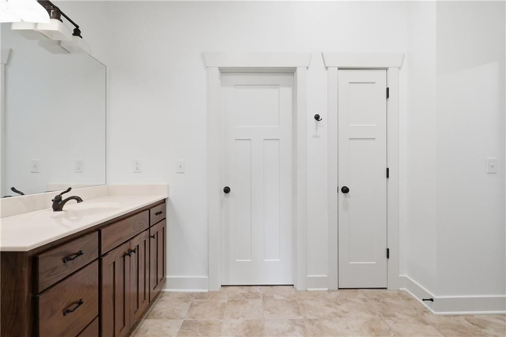 21903 W 57TH Terrace — photo 35