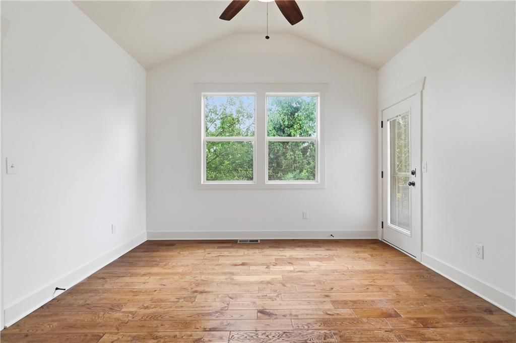 21903 W 57TH Terrace — photo 39