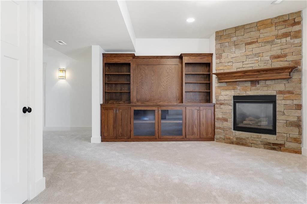 21903 W 57TH Terrace — photo 42