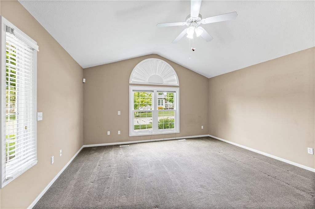 12001 S Tallgrass Drive — photo 11