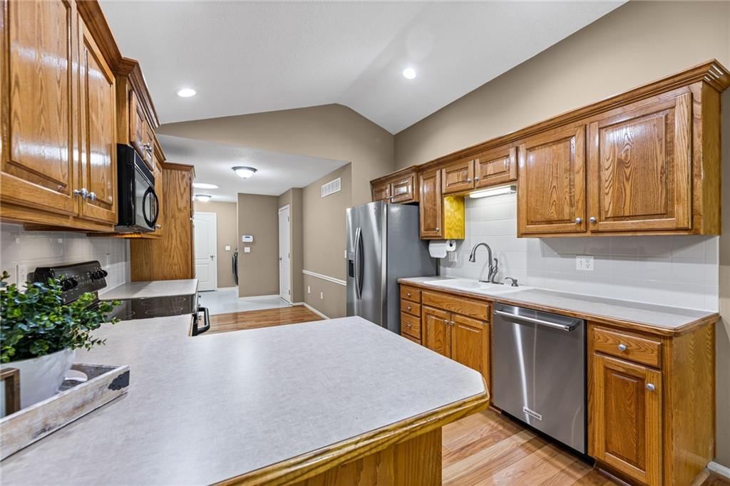 12001 S Tallgrass Drive — photo 15