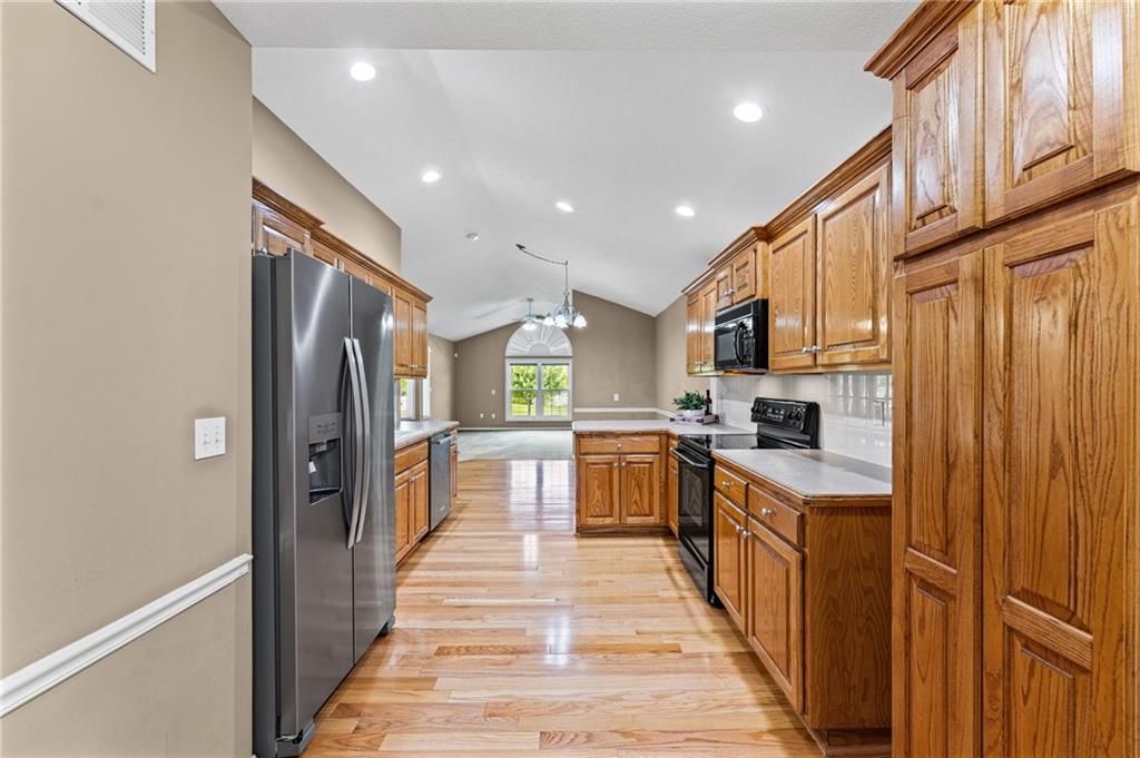 12001 S Tallgrass Drive — photo 17