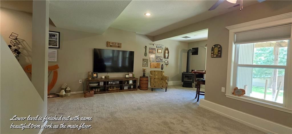 18340 Selwyn Drive — photo 30