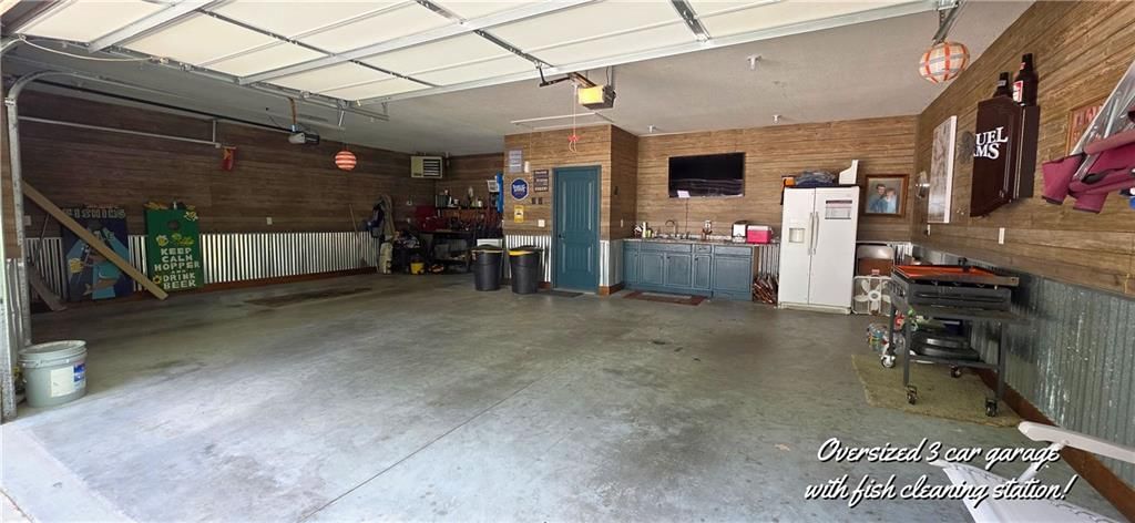18340 Selwyn Drive — photo 42