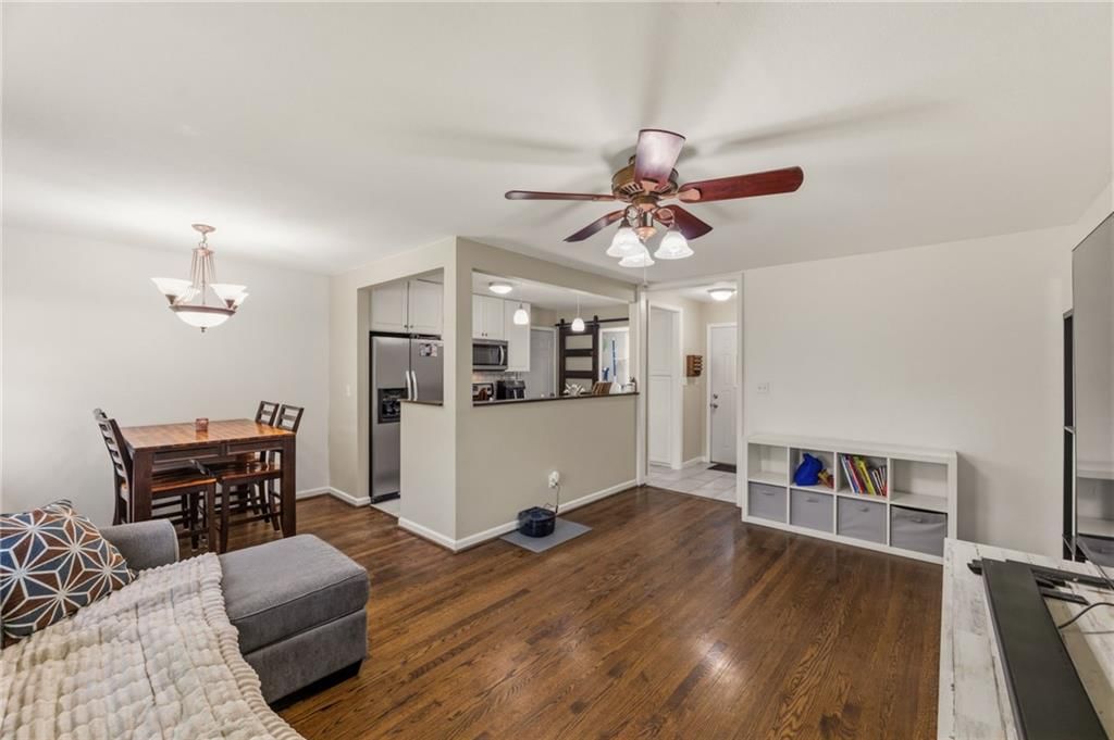 2102 E 87th Street — photo 13