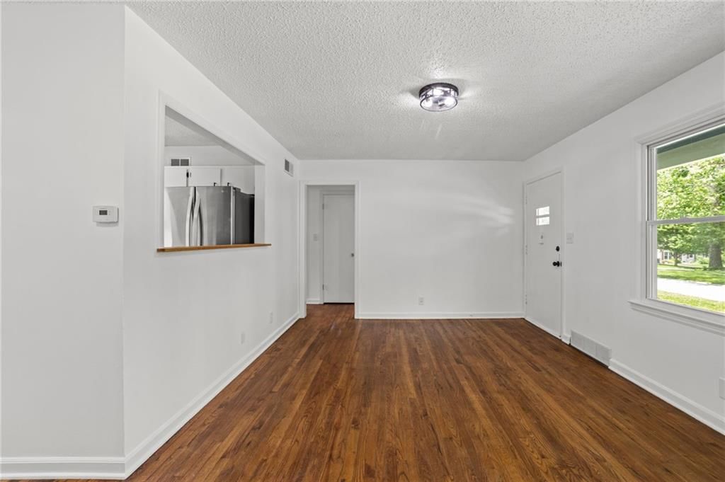 3605 NE 52nd Terrace — photo 6
