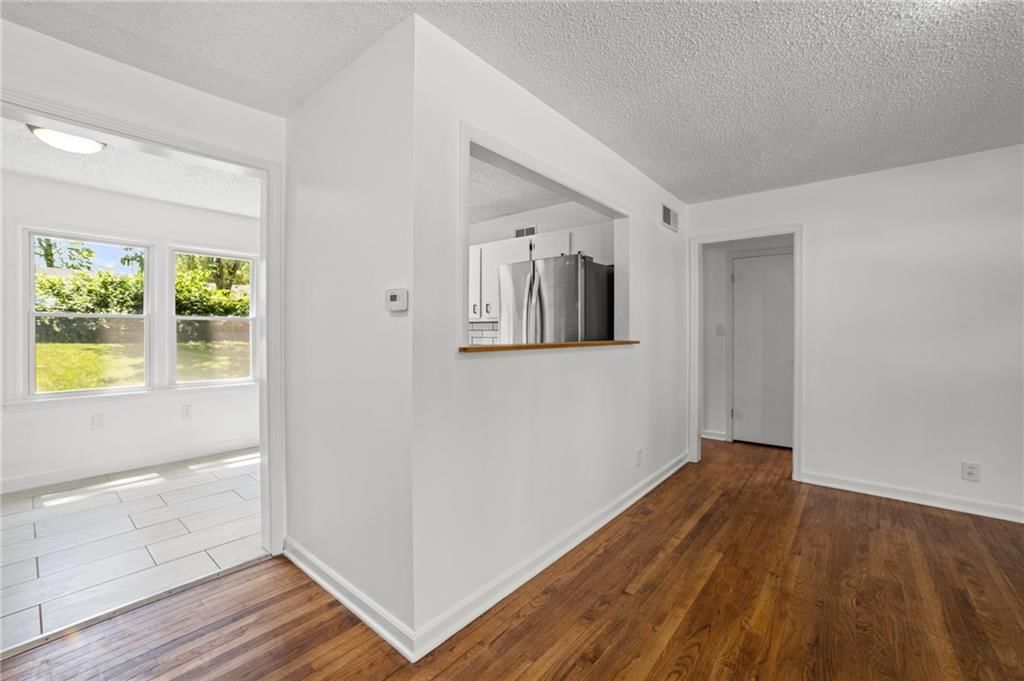 3605 NE 52nd Terrace — photo 9