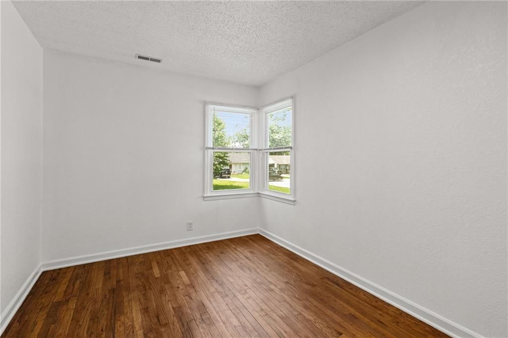 3605 NE 52nd Terrace — photo 16