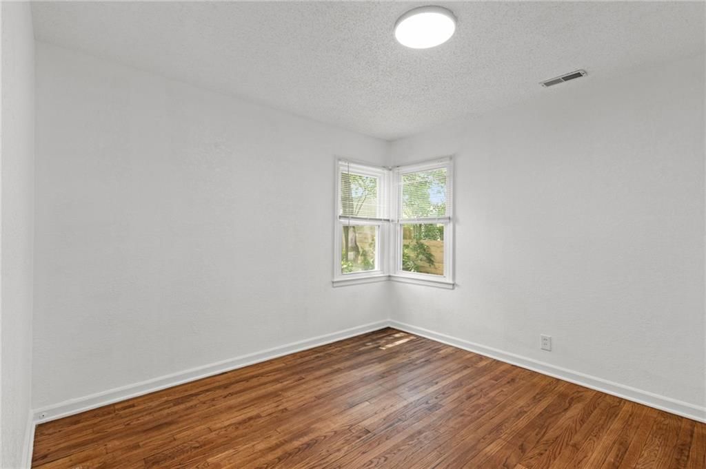 3605 NE 52nd Terrace — photo 18