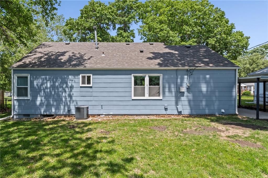 3605 NE 52nd Terrace — photo 22
