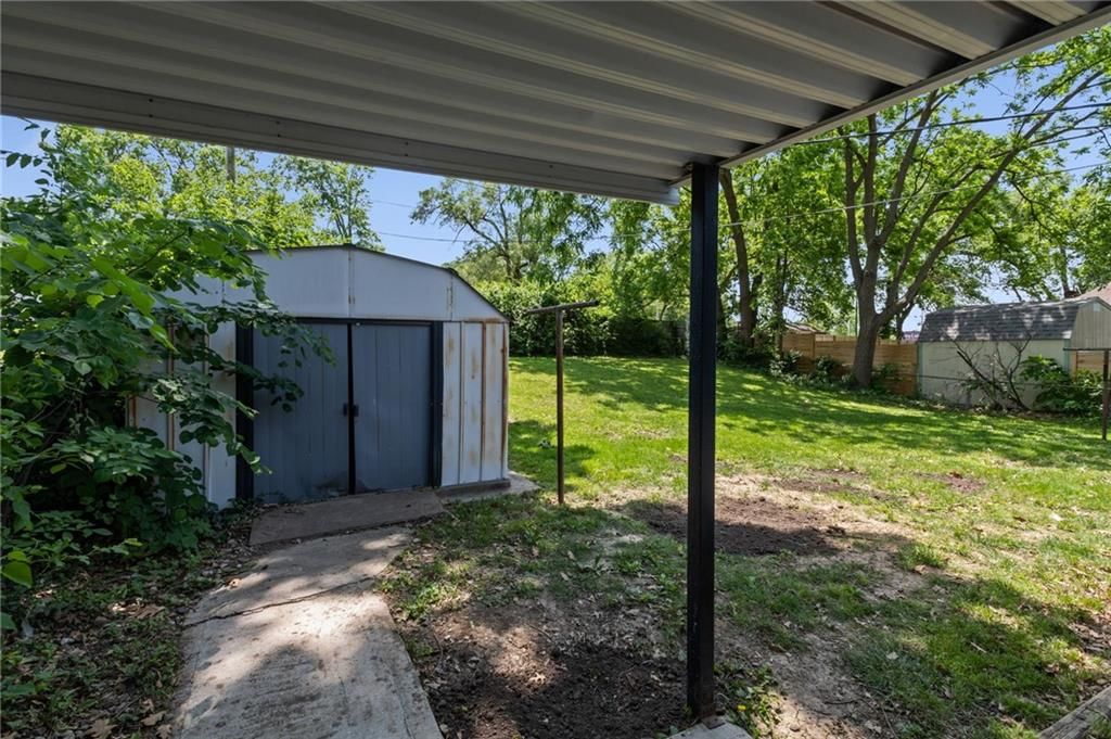 3605 NE 52nd Terrace — photo 25