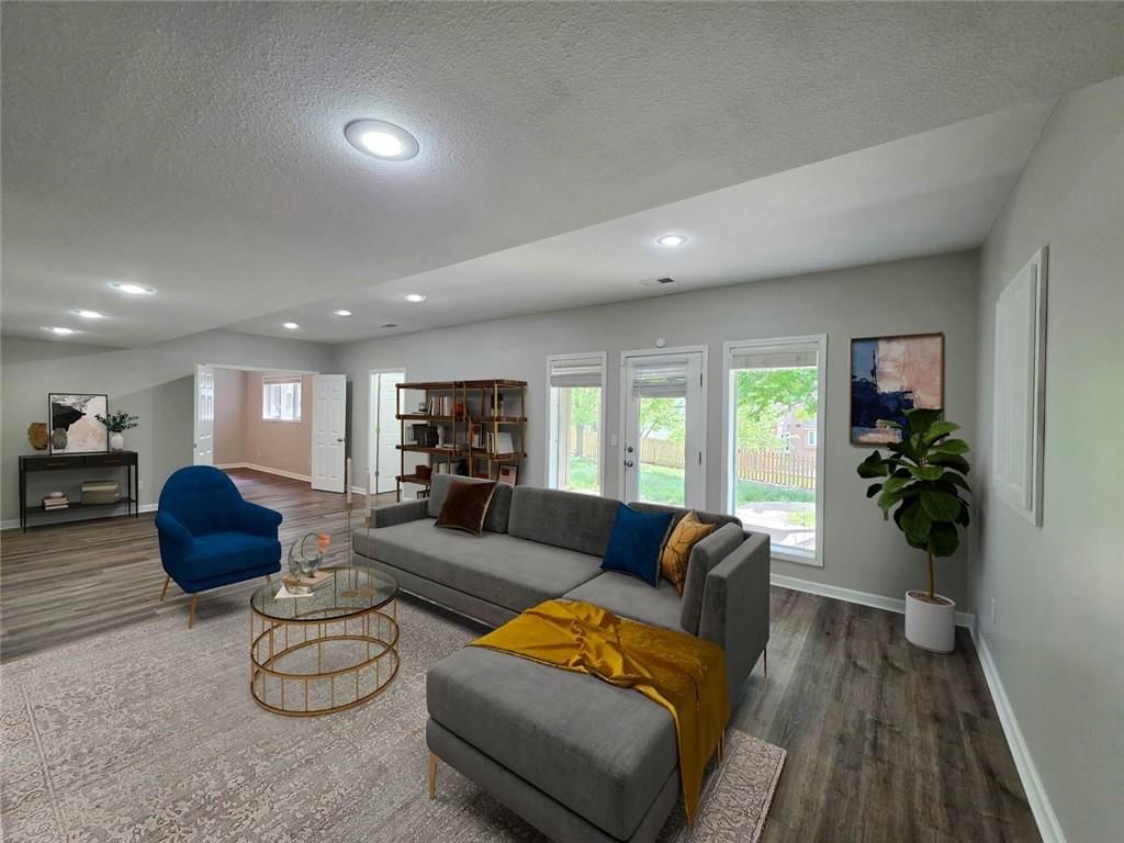 4415 Silverheel Street — photo 24