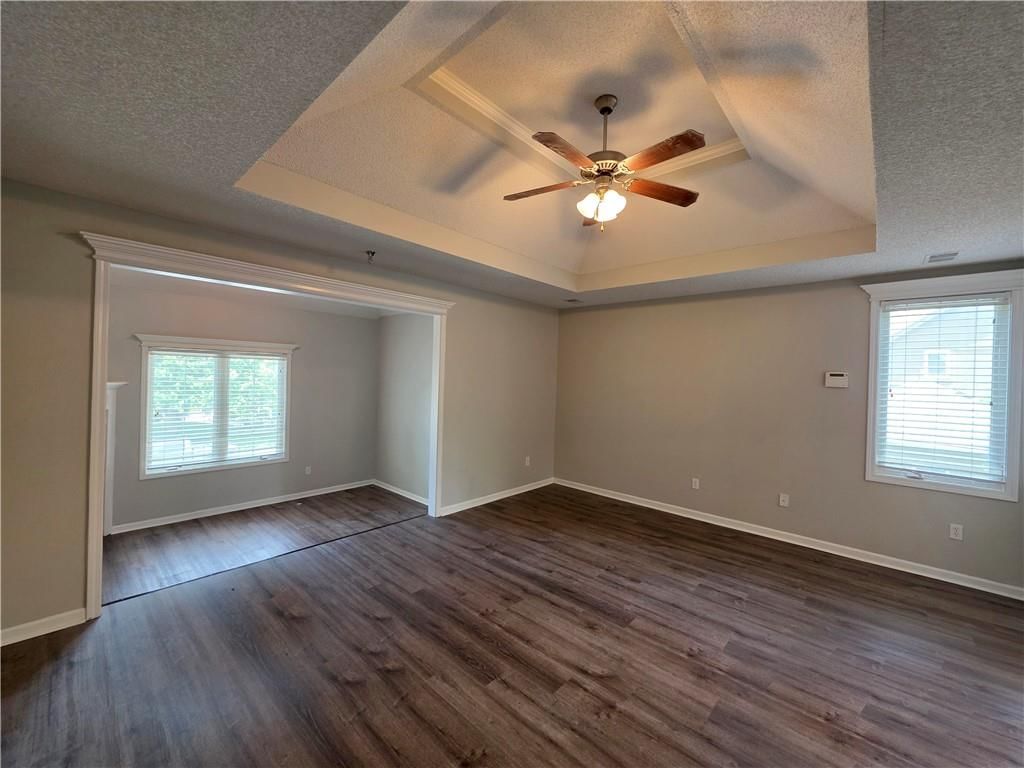 4415 Silverheel Street — photo 33