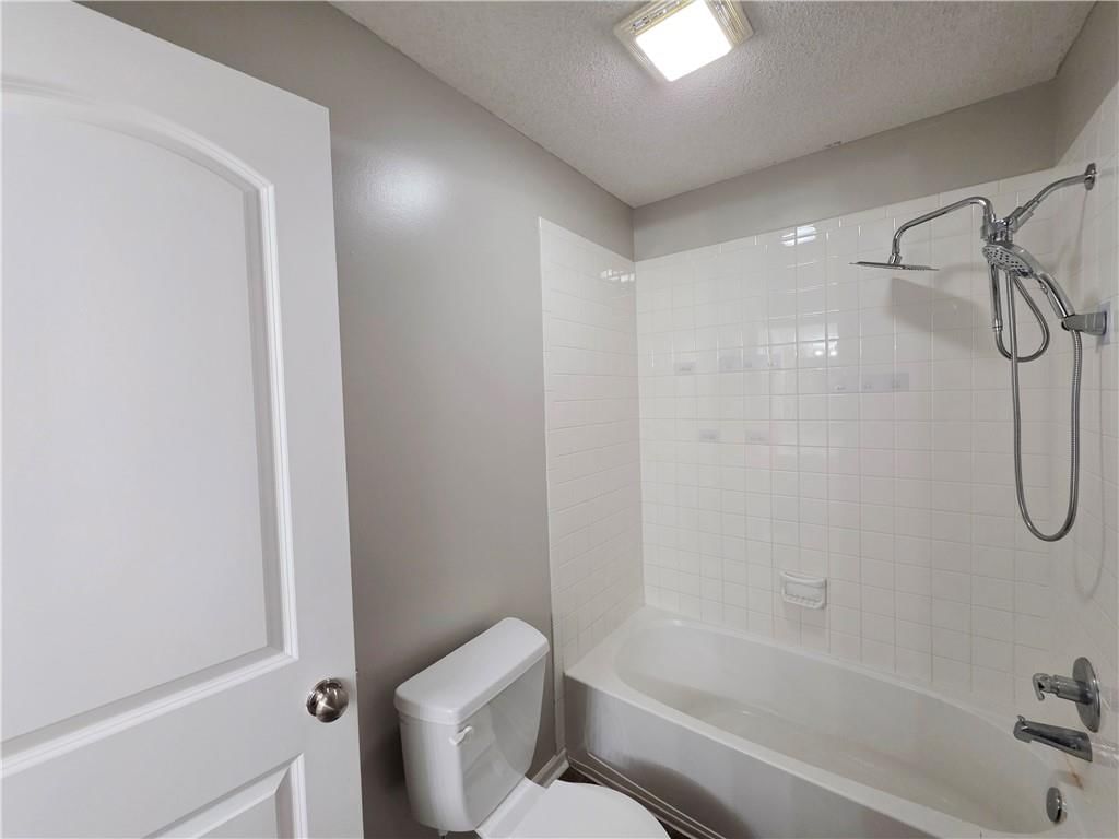 4415 Silverheel Street — photo 43