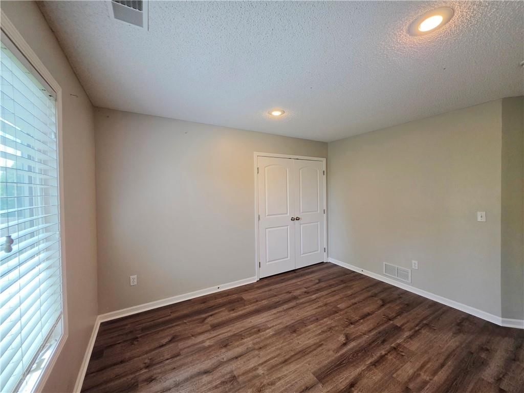 4415 Silverheel Street — photo 45