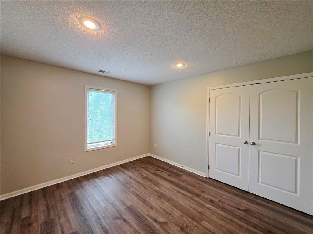 4415 Silverheel Street — photo 46