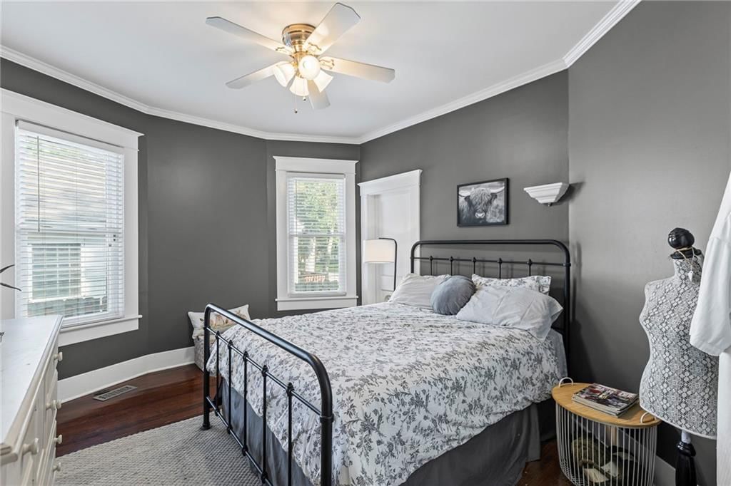 509 E Peoria Street — photo 32