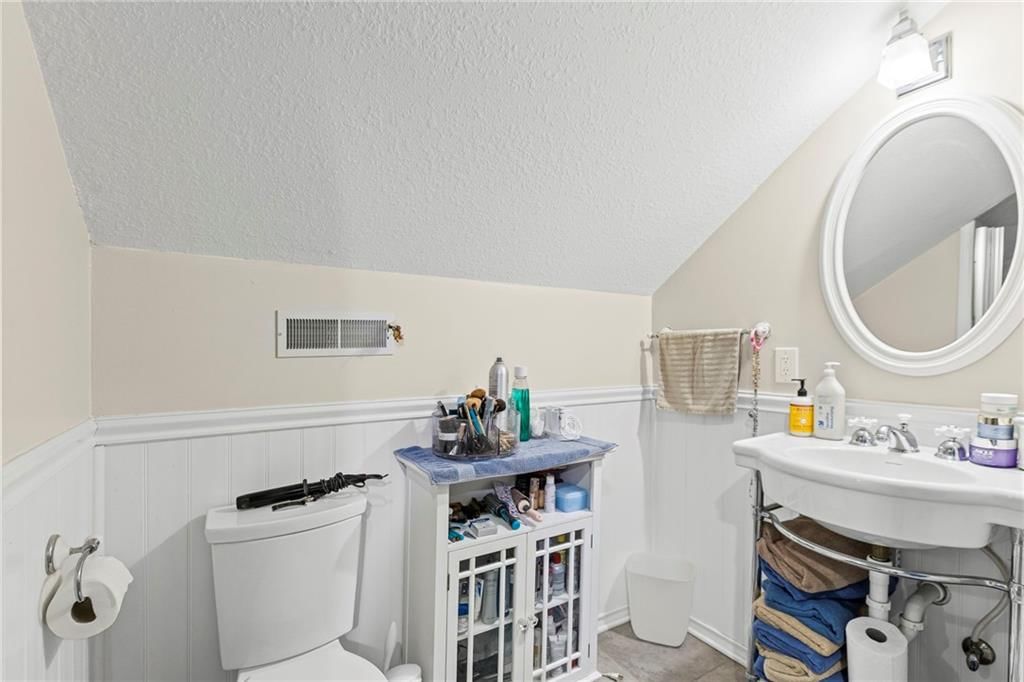 509 E Peoria Street — photo 36