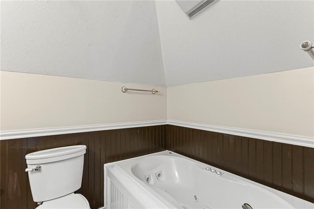 509 E Peoria Street — photo 41