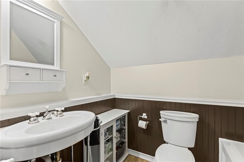 509 E Peoria Street — photo 42