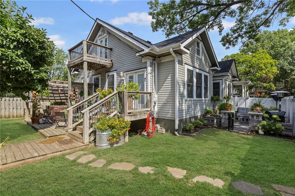 509 E Peoria Street — photo 60