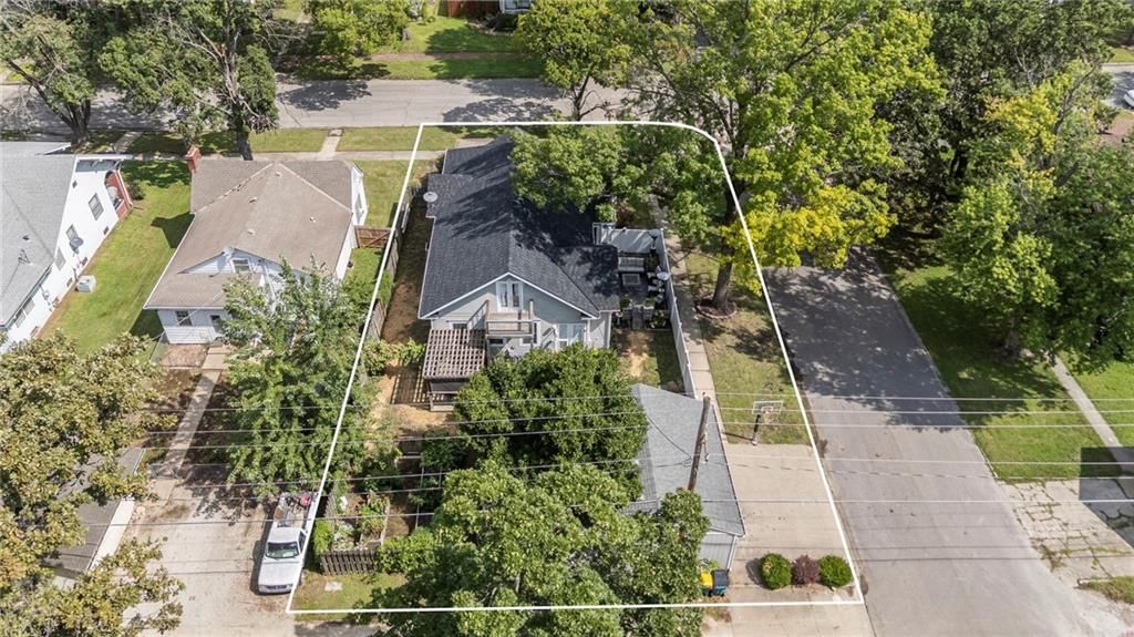 509 E Peoria Street — photo 81