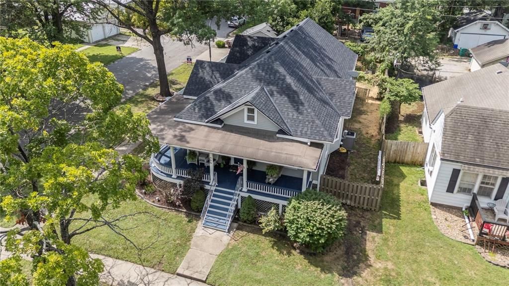 509 E Peoria Street — photo 86