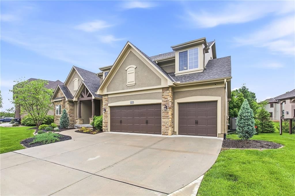 1637 NE Woodland Shores Drive — photo 5
