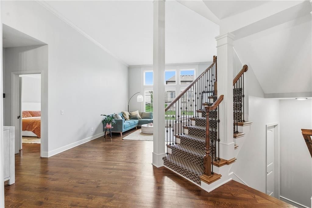 1637 NE Woodland Shores Drive — photo 9