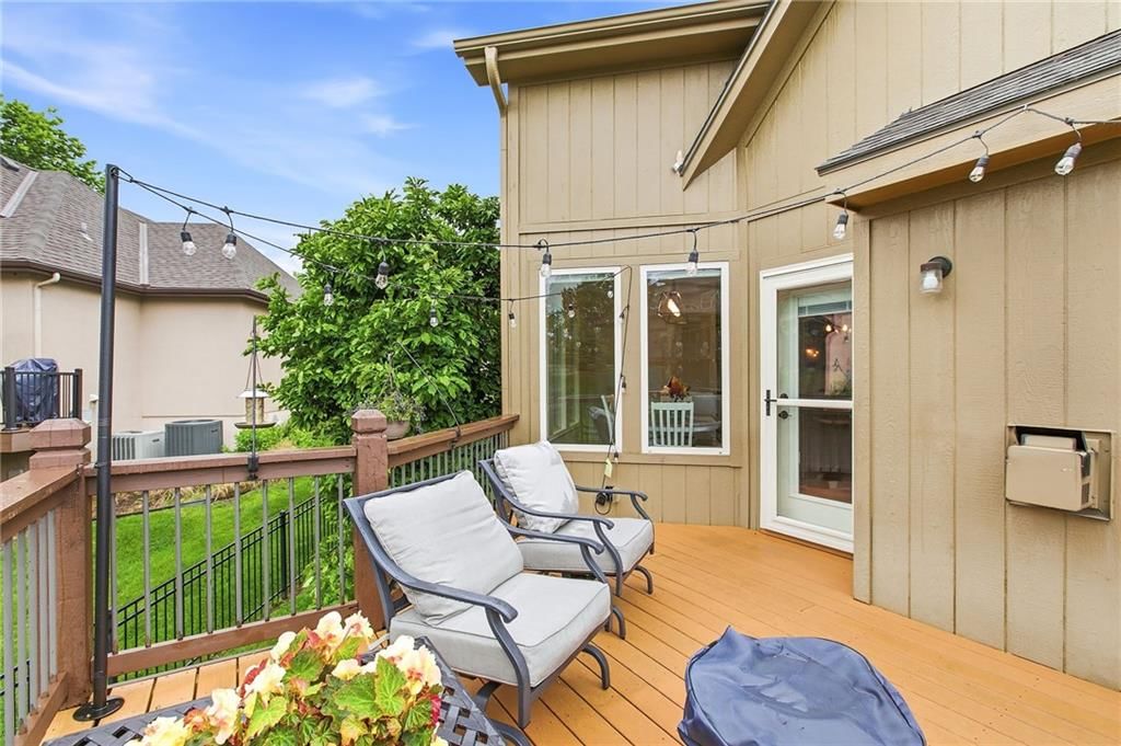 1637 NE Woodland Shores Drive — photo 33