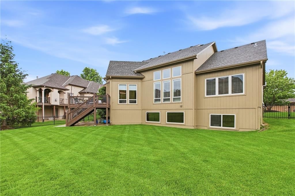 1637 NE Woodland Shores Drive — photo 79