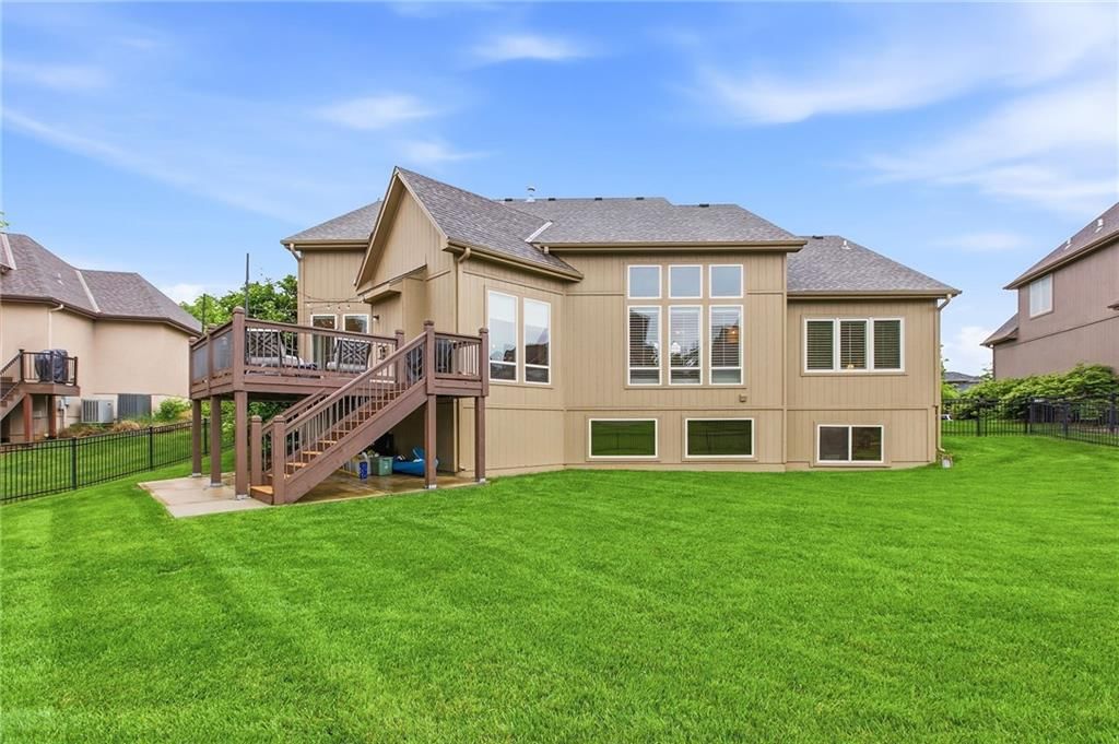 1637 NE Woodland Shores Drive — photo 80