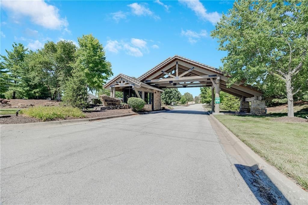 1637 NE Woodland Shores Drive — photo 85