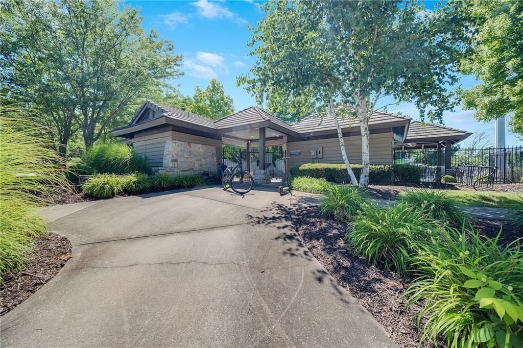 1637 NE Woodland Shores Drive — photo 86
