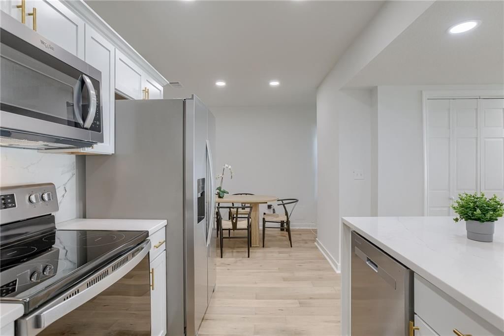 111 S 16th Street — photo 13