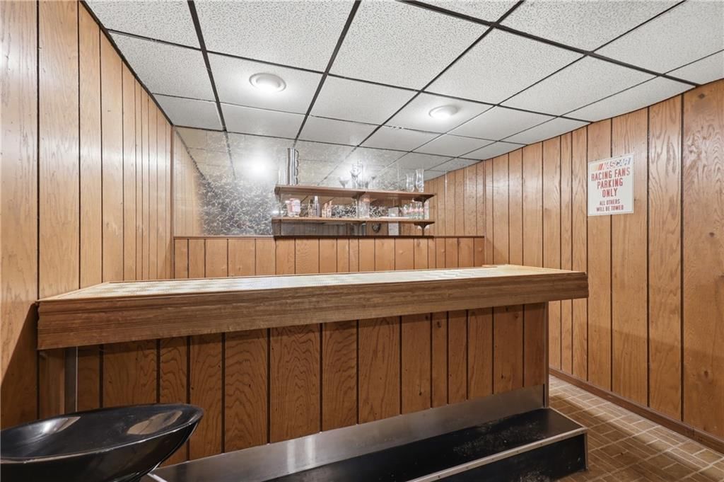 122 E Walnut Street — photo 22