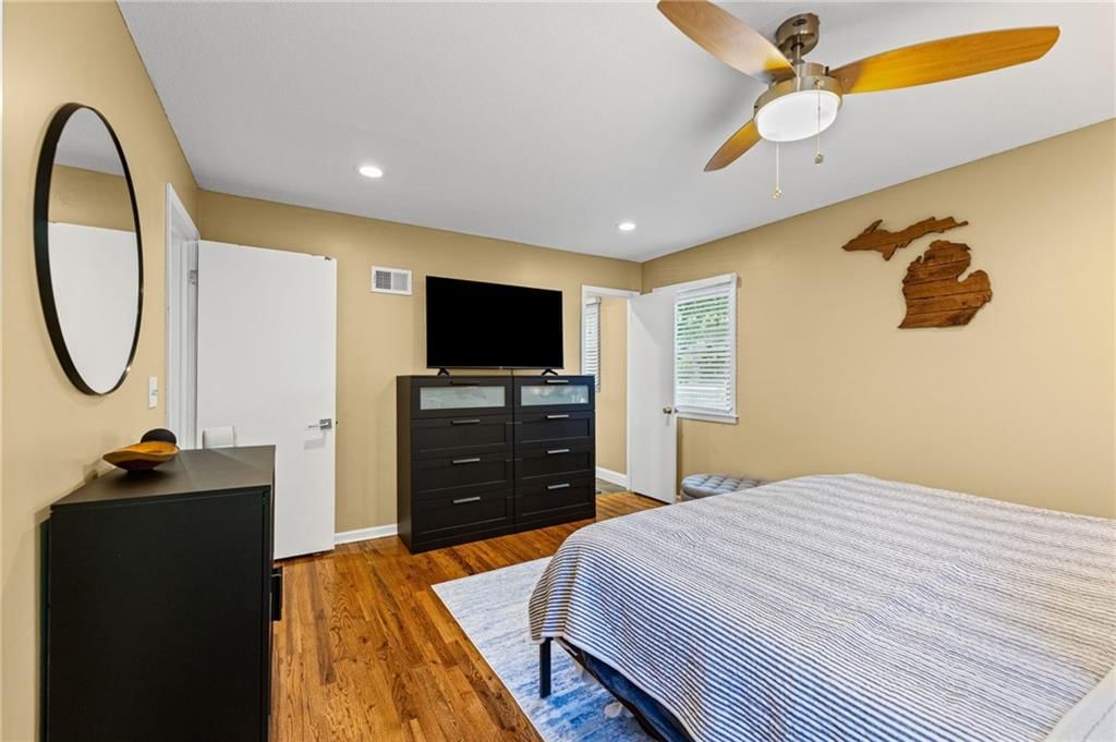 9520 Carter Drive — photo 21