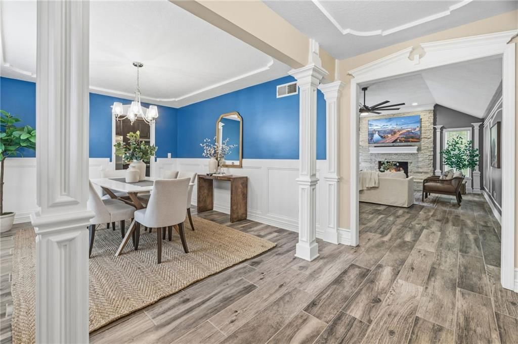 2418 N 88th Drive — photo 3