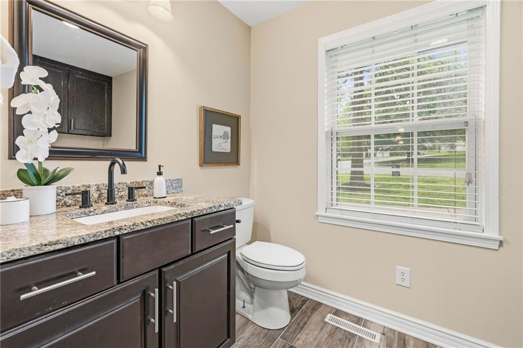 2418 N 88th Drive — photo 12