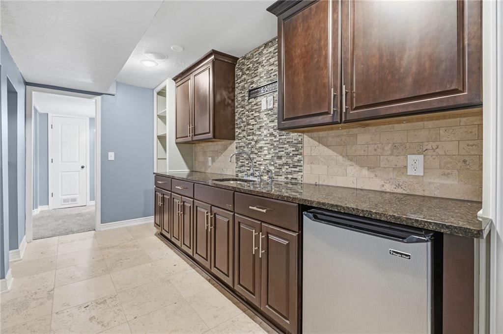 2418 N 88th Drive — photo 25